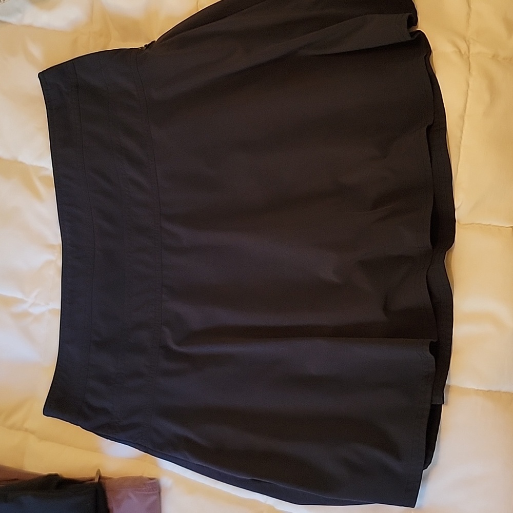EuC Athleta skort, black, size 14